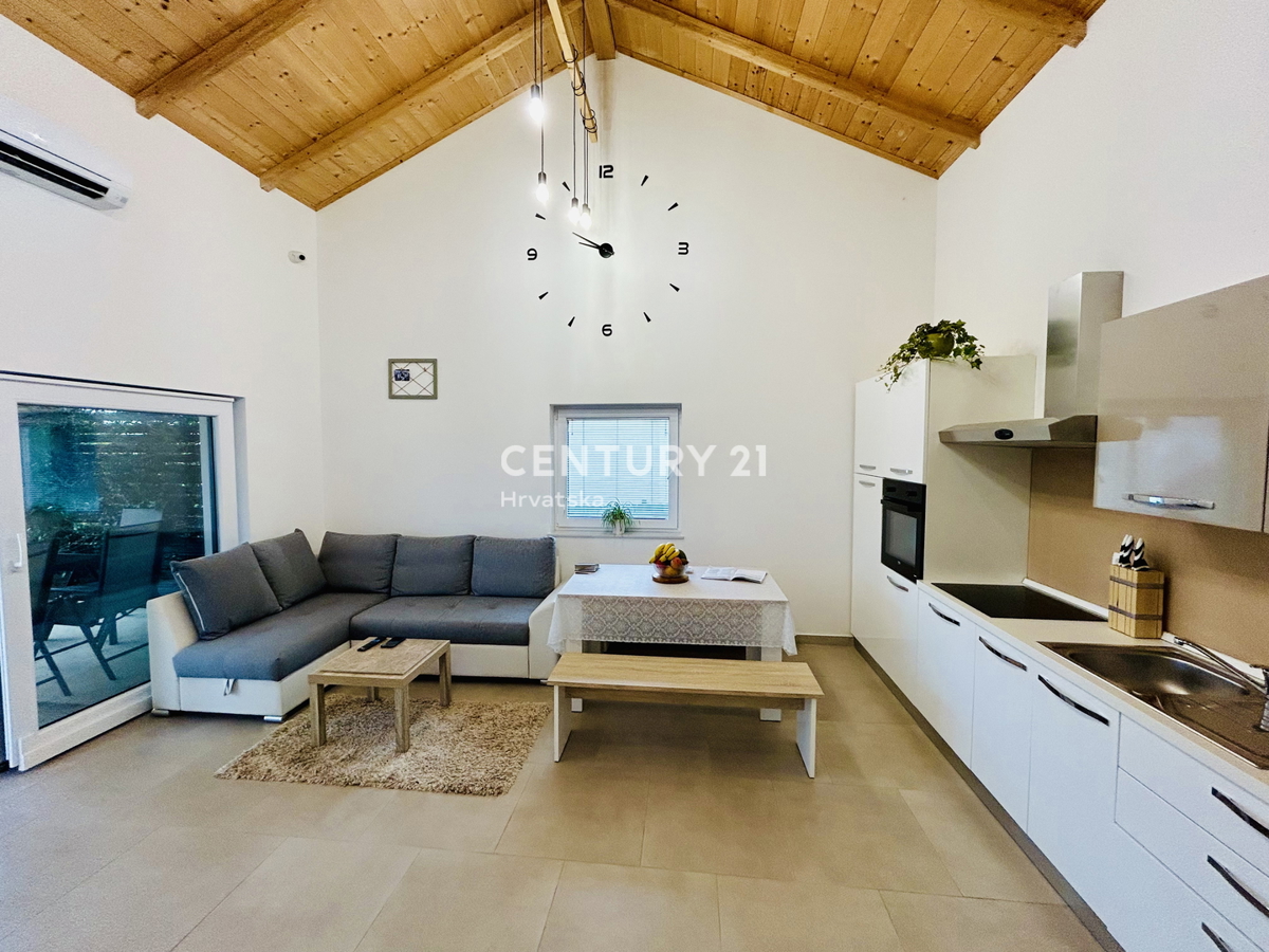 UMAG, OKOLICA, NOVA HIŠA SAMO 1,5 KM OD PLAŽE IN MORJA