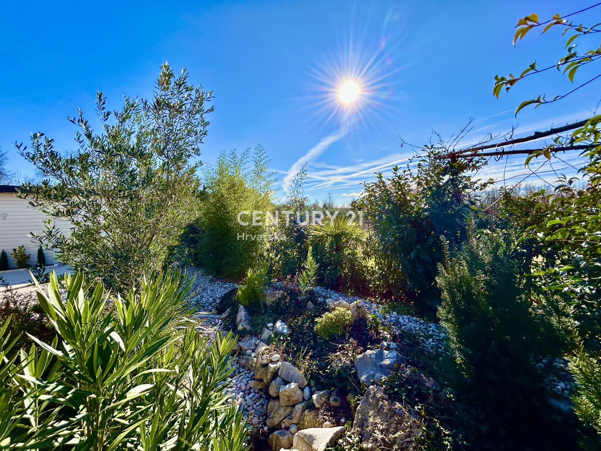 UMAG, OKOLICA, NOVA HIŠA SAMO 1,5 KM OD PLAŽE IN MORJA