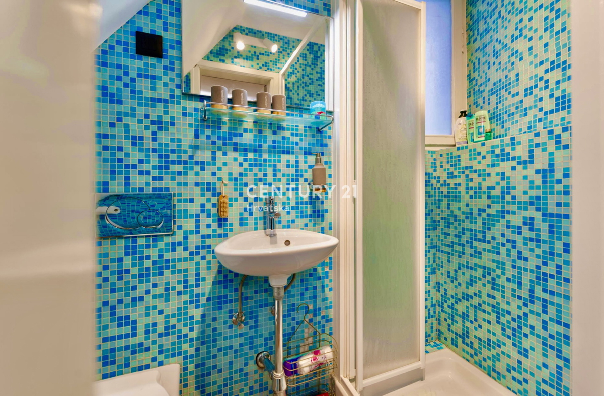 ROVINJ, CENTAR GRISIA, ODLIČEN APARTMA NA IZJEMNI LOKACIJI