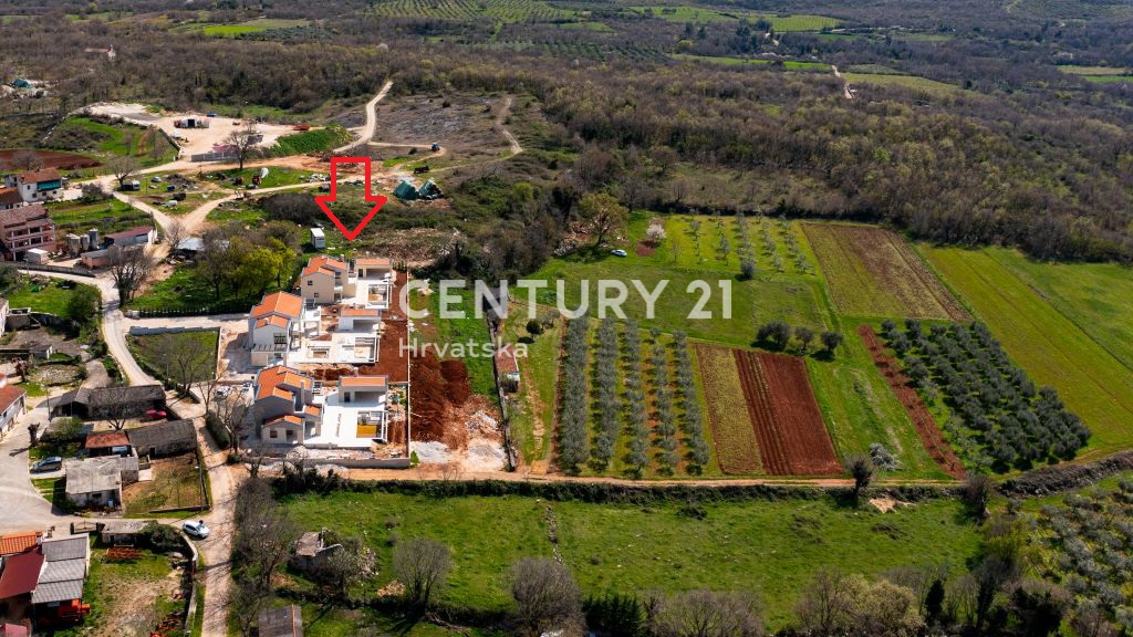 SVETI LOVREČ, PRODAJA SE NOVA HIŠA S BAZENOM IN POGLEDOM NA MORJE