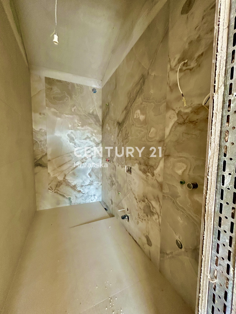 UMAG, VILA SAMO 150 METROV OD PLAŽE IN MORJA