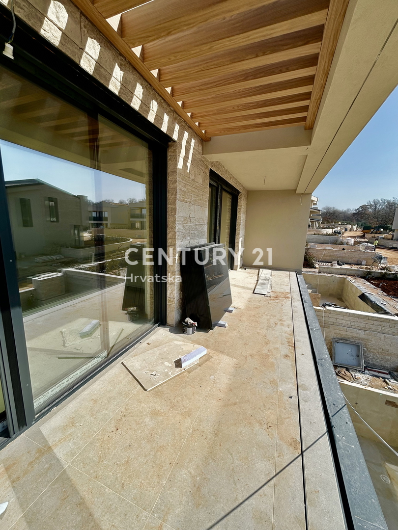 UMAG, VILA SAMO 150 METROV OD PLAŽE IN MORJA