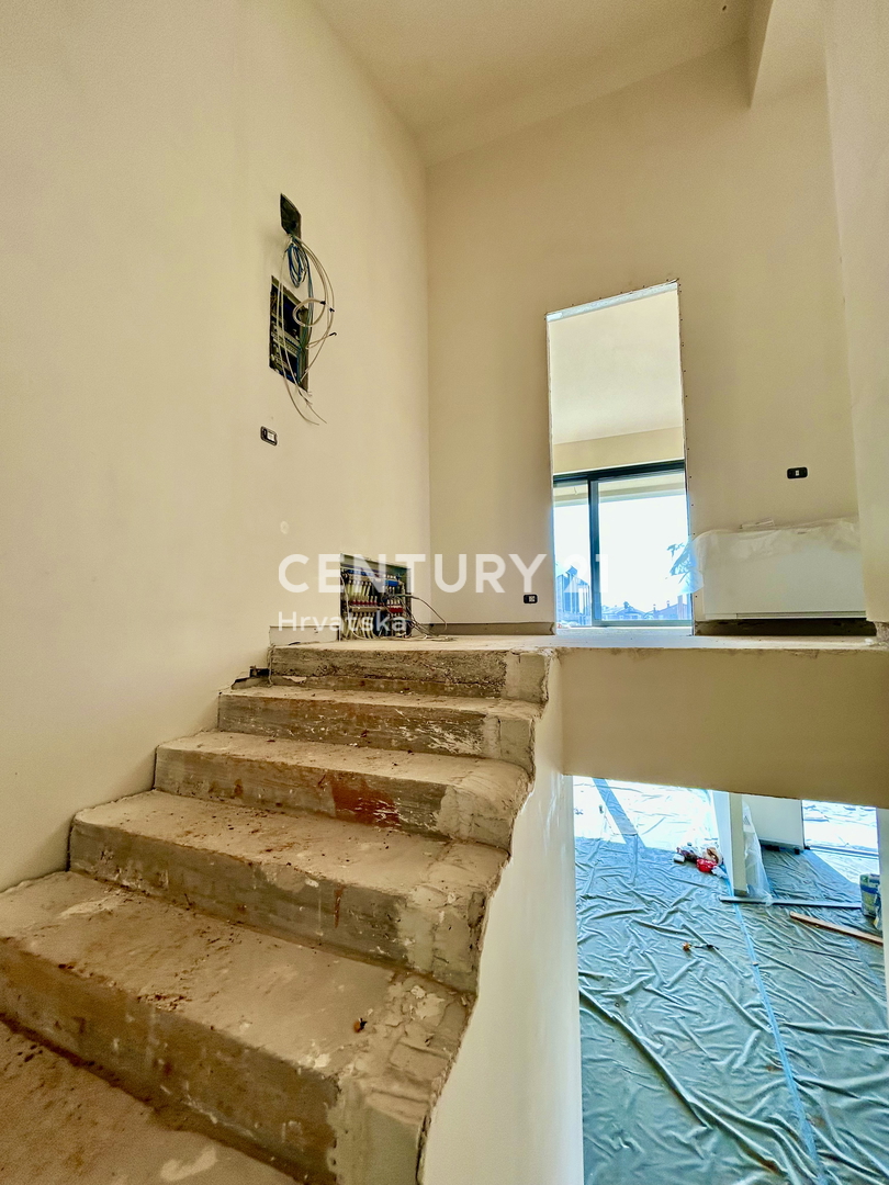 UMAG, VILA SAMO 150 METROV OD PLAŽE IN MORJA