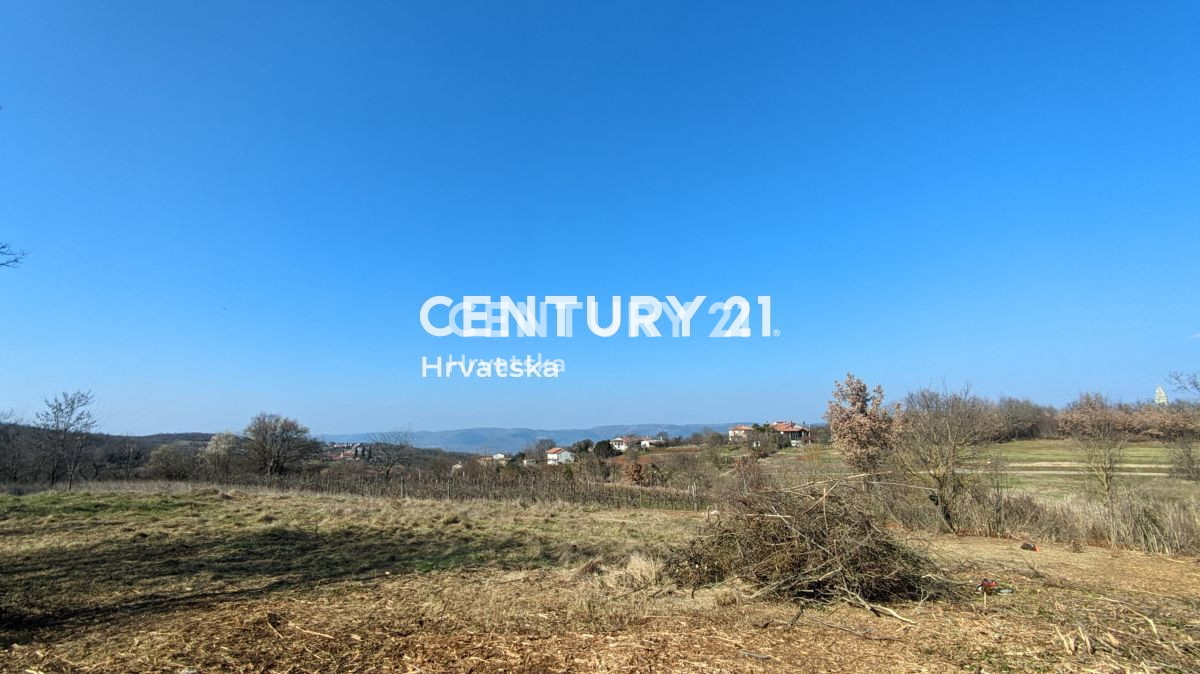 Prodaja, zemljišče, zazidljivo, Istarska županija, Motovun