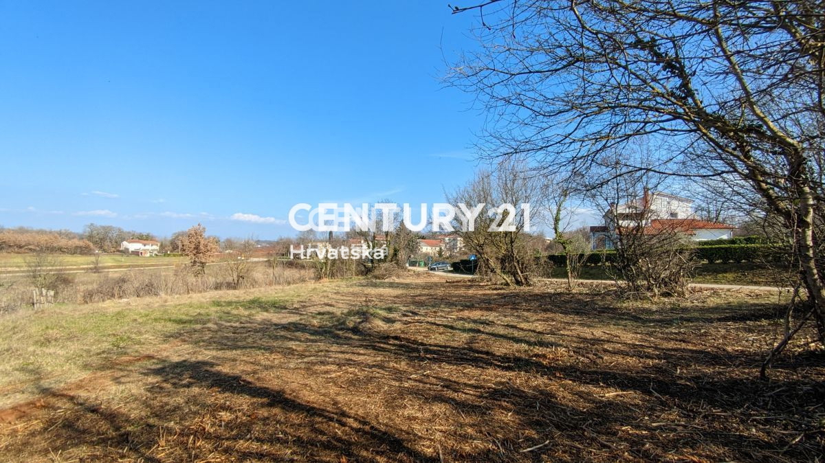 Prodaja, zemljišče, zazidljivo, Istarska županija, Motovun