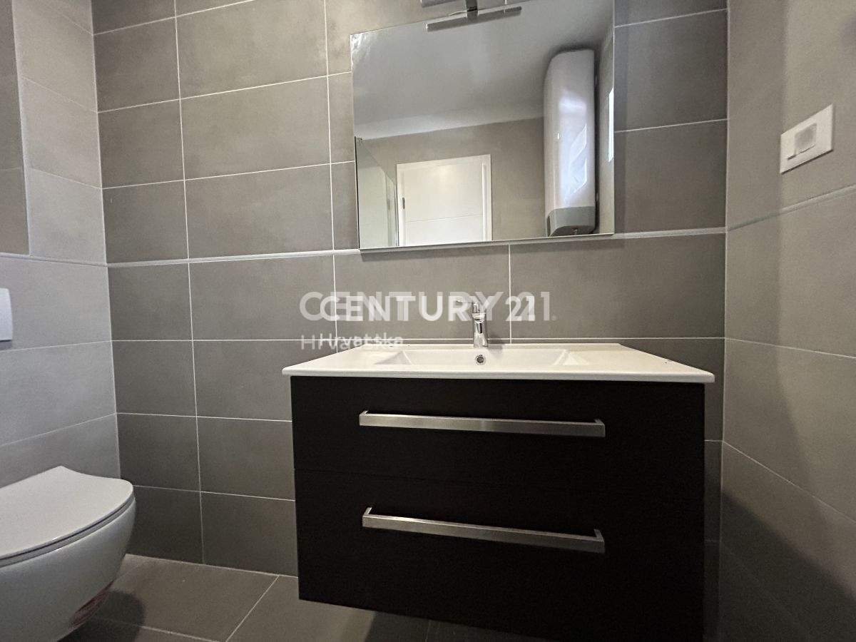 Prodaja, stanovanje, 2,5-sobno (2S+DB), Istarska županija, Umag