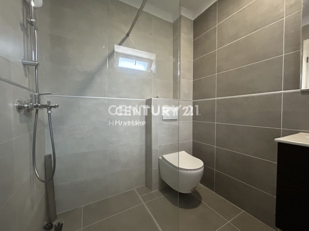 Prodaja, stanovanje, 2,5-sobno (2S+DB), Istarska županija, Umag