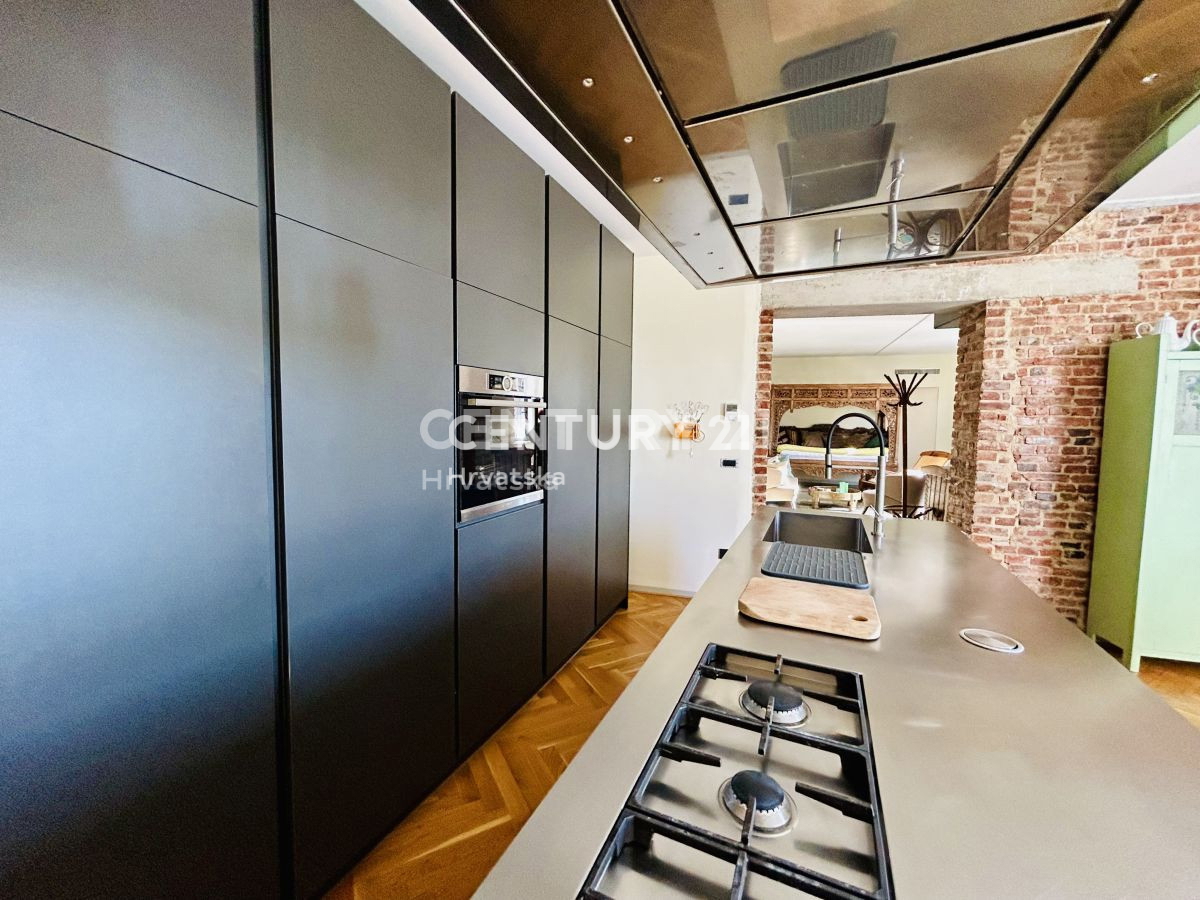 Prodaja, stanovanje, 2-prostorsko, Istarska županija, Umag