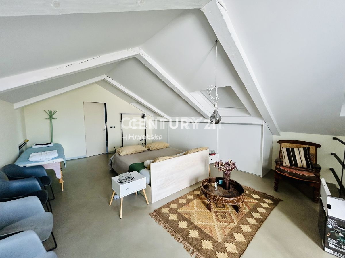 Prodaja, stanovanje, 2-prostorsko, Istarska županija, Umag