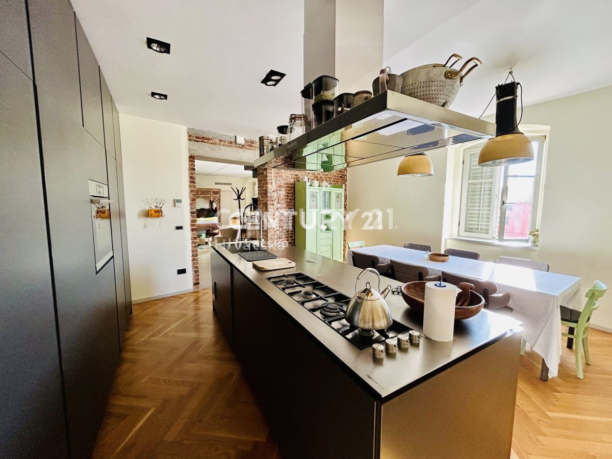 Prodaja, stanovanje, 2-prostorsko, Istarska županija, Umag