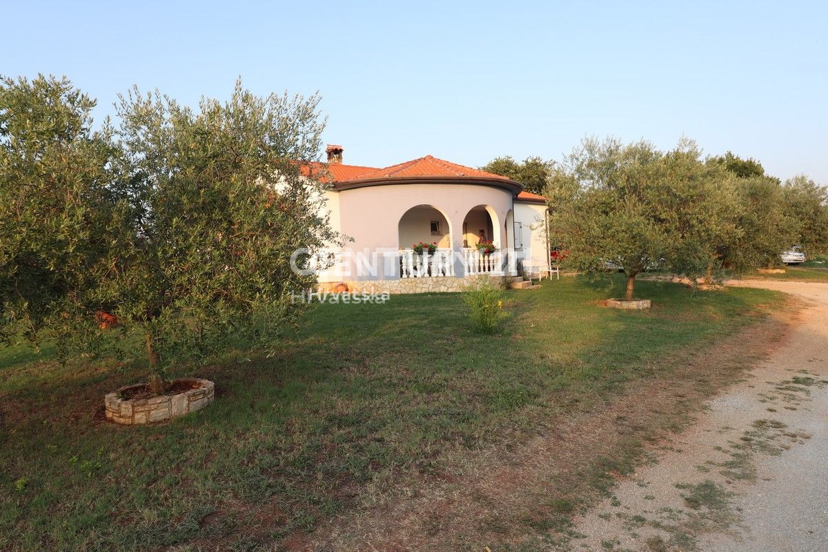 Prodaja, hiša, samostojna, Istarska županija, Višnjan, Bačva