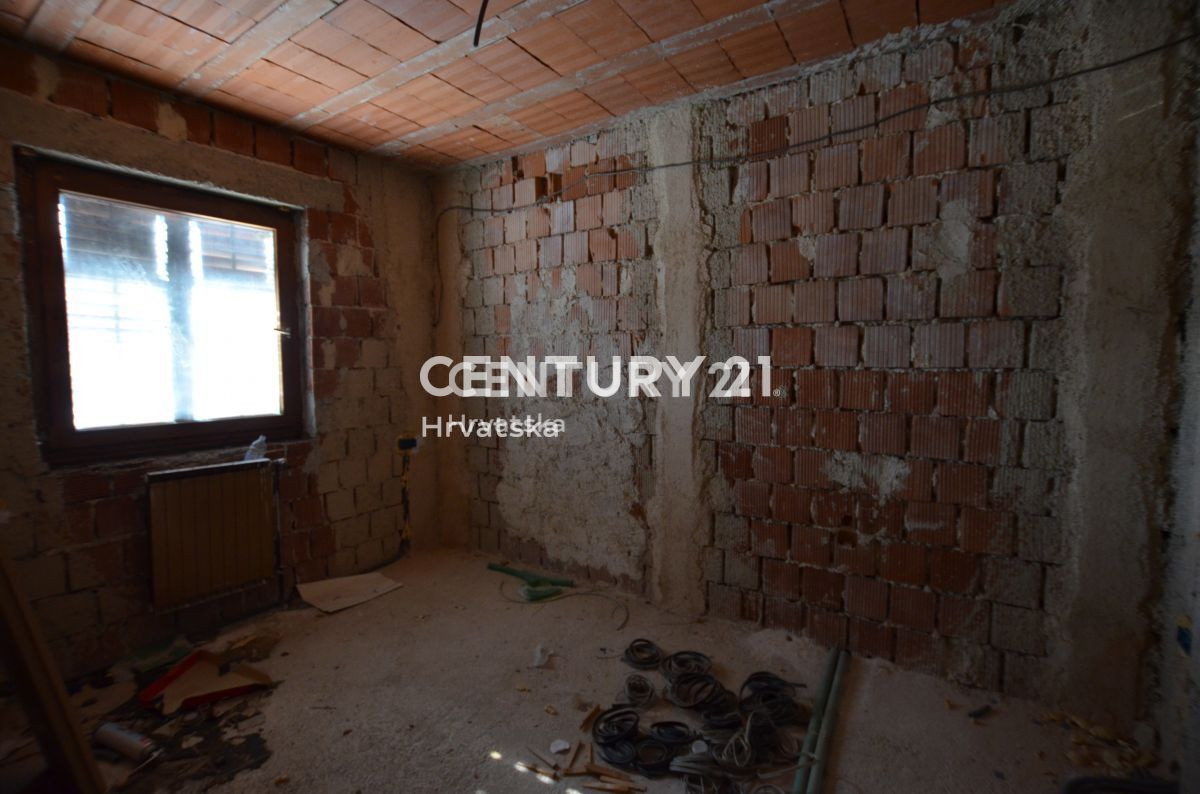 Prodaja, hiša, samostojna, Istarska županija, Oprtalj, Livade