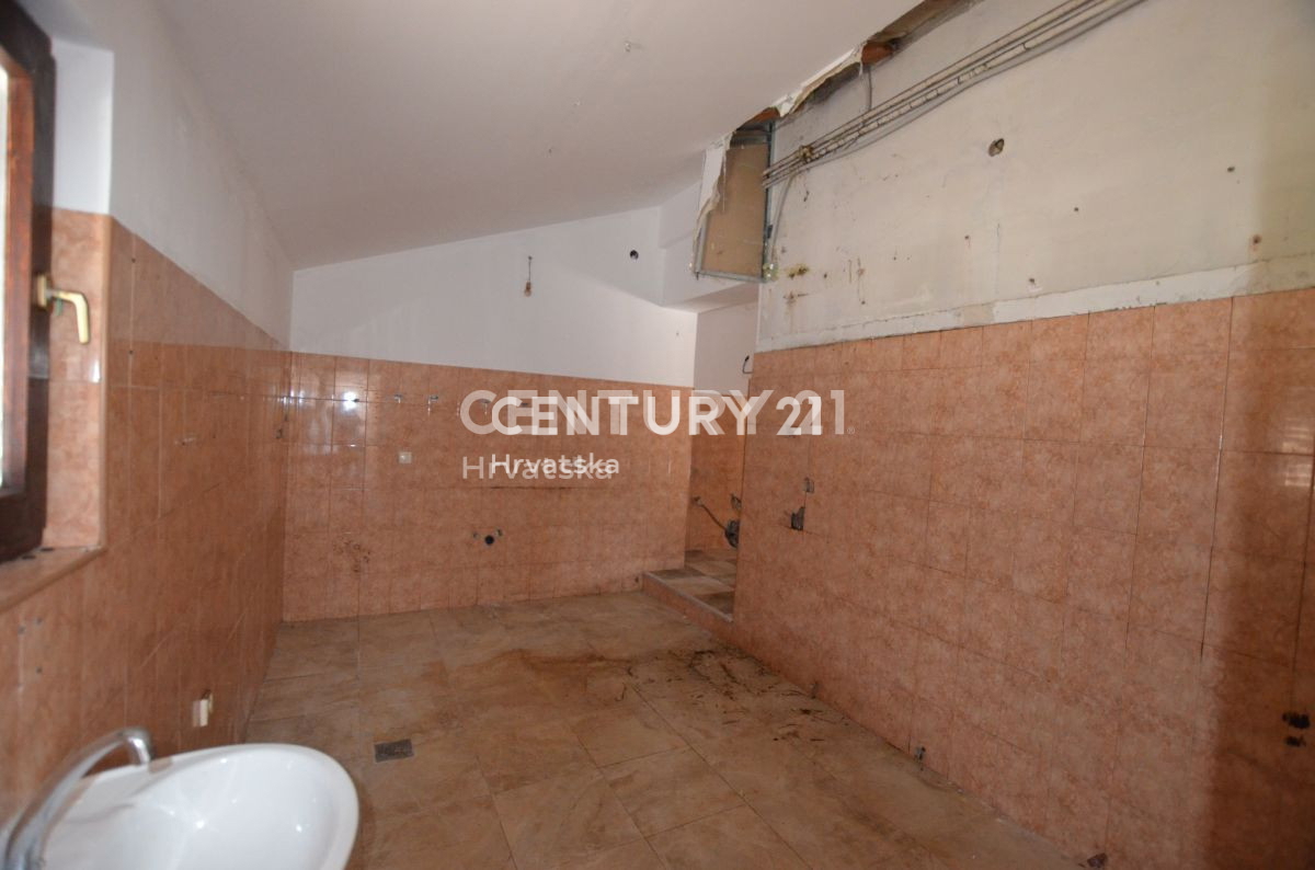 Prodaja, hiša, samostojna, Istarska županija, Oprtalj, Livade