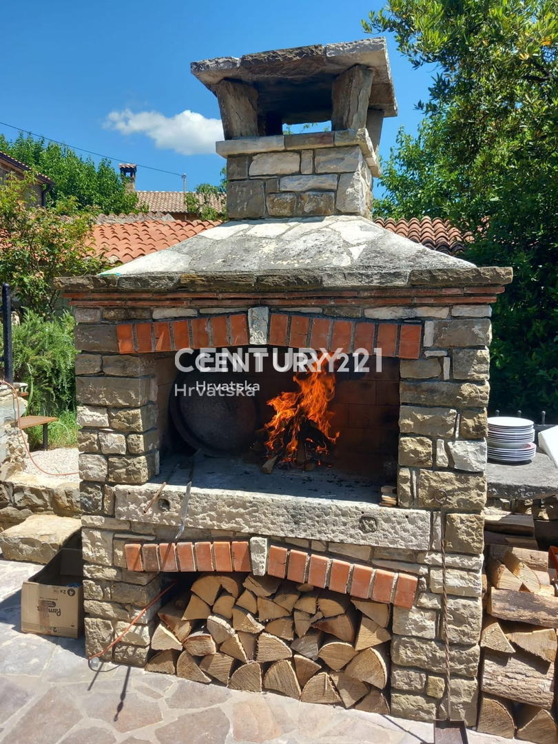 Prodaja, hiša, samostojna, Istarska županija, Buje, Momjan