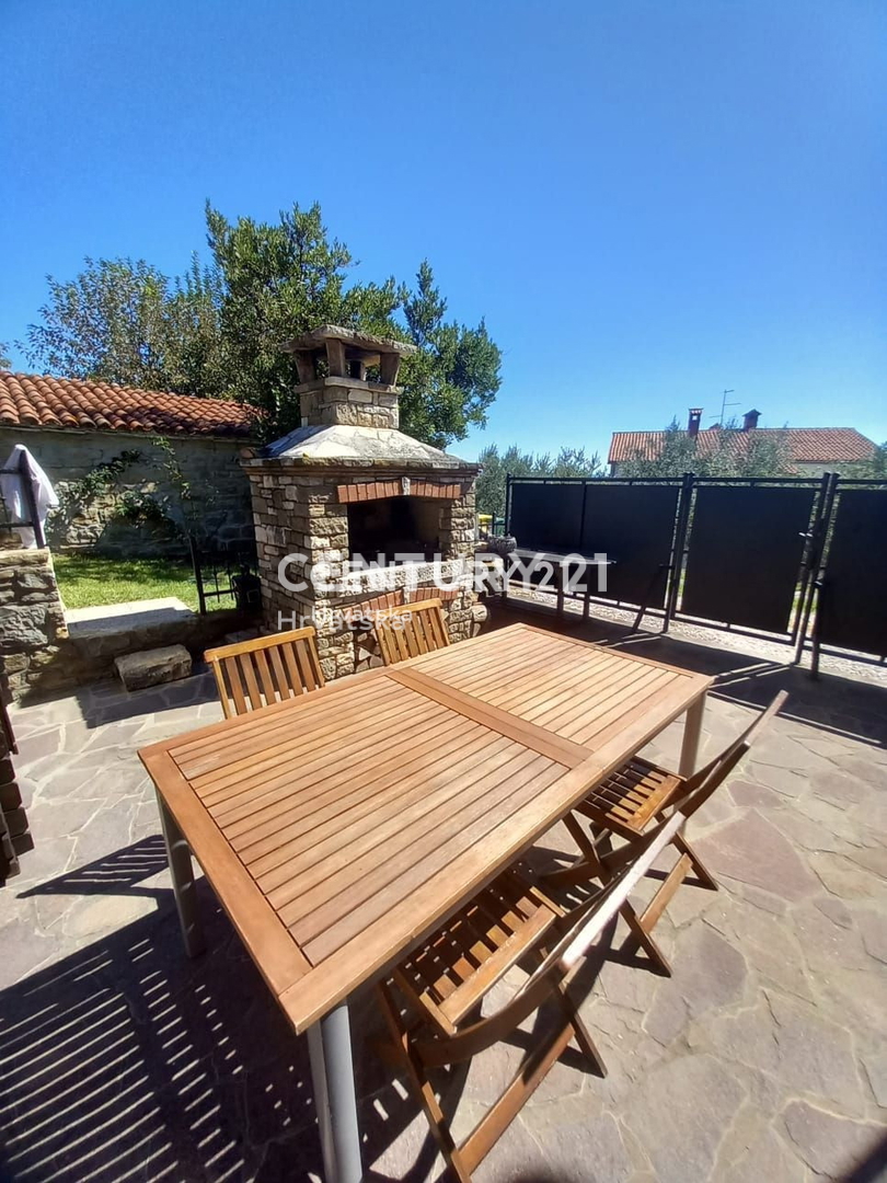 Prodaja, hiša, samostojna, Istarska županija, Buje, Momjan