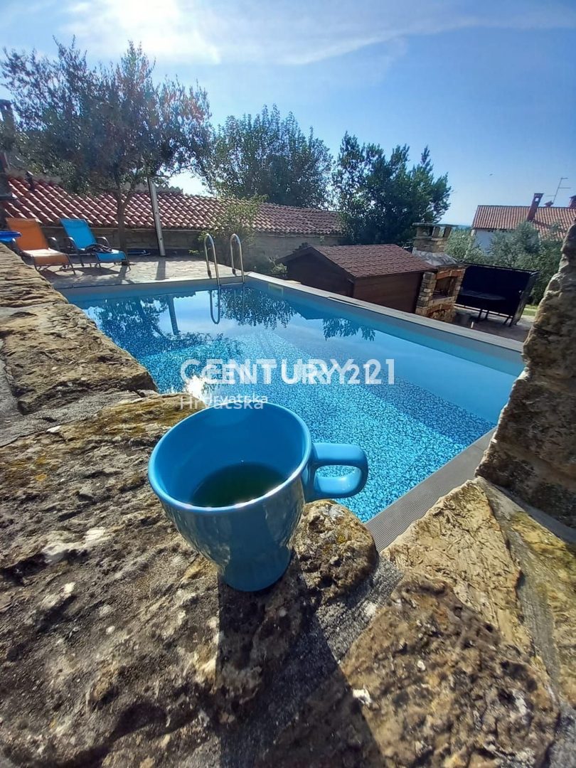 Prodaja, hiša, samostojna, Istarska županija, Buje, Momjan