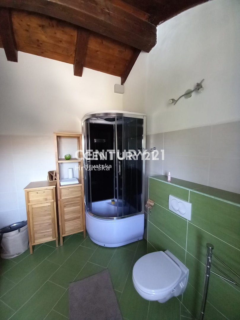 Prodaja, hiša, samostojna, Istarska županija, Buje, Momjan