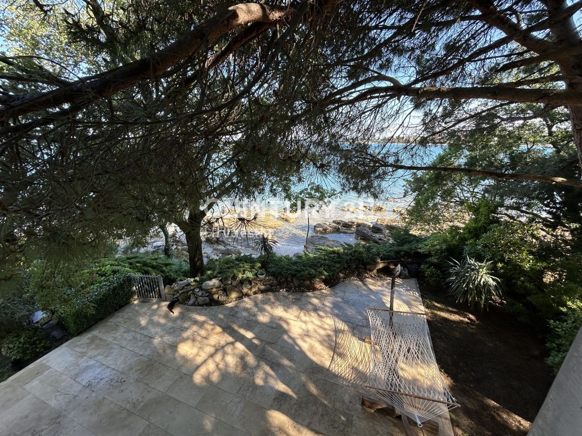 UMAG, OKOLICA, VILA S DIREKTNIM DOSTOPOM DO PLAŽE