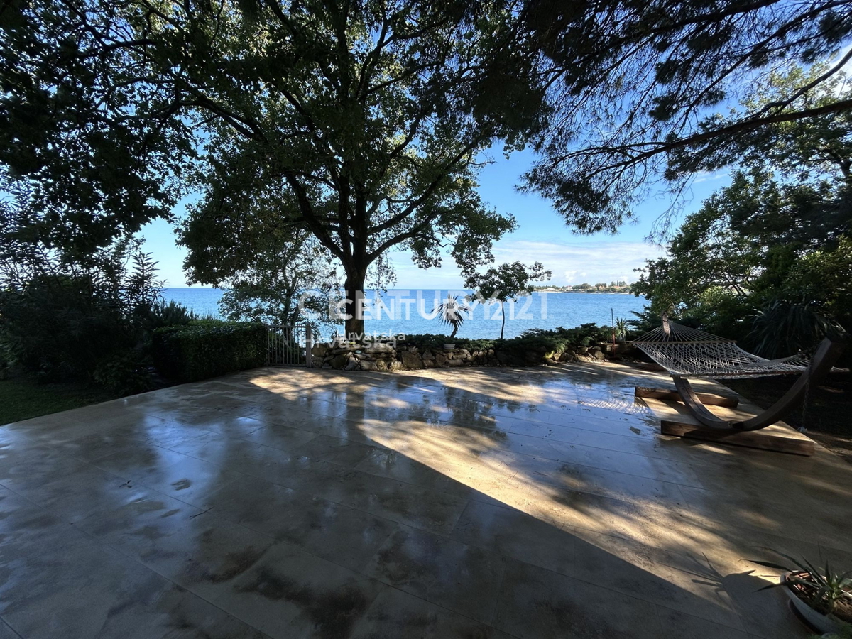 UMAG, OKOLICA, VILA S DIREKTNIM DOSTOPOM DO PLAŽE