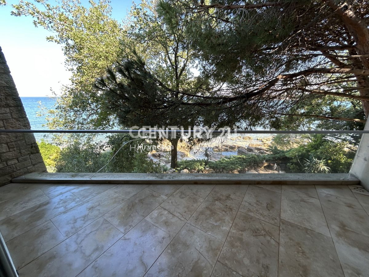 UMAG, OKOLICA, VILA S DIREKTNIM DOSTOPOM DO PLAŽE
