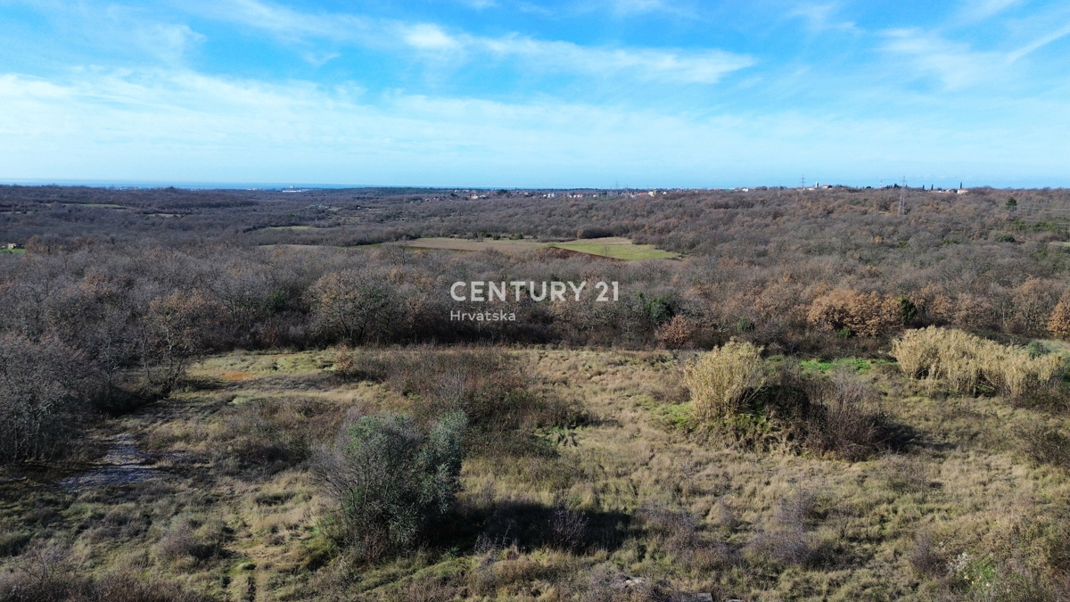 UMAG, OKOLICA, GRADBENO ZEMLJIŠČE S POMEMBNIM POTENCIALOM