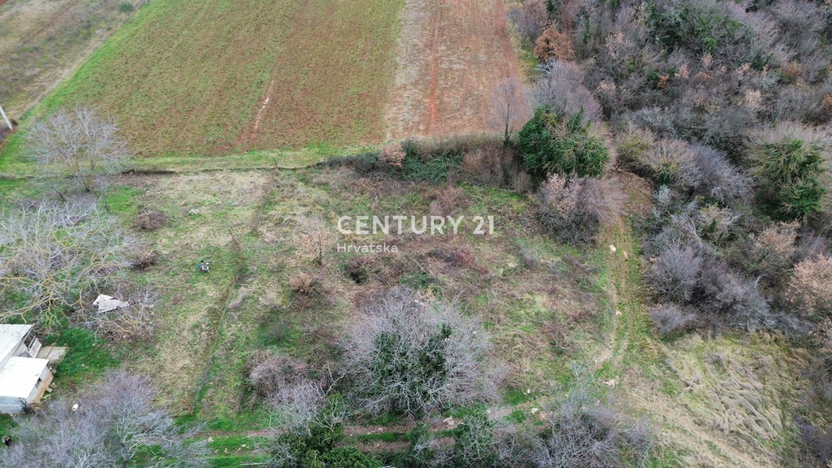 FUŠKULIN, PRODAJA GRADBENIŠKEGA ZEMLJIŠČA