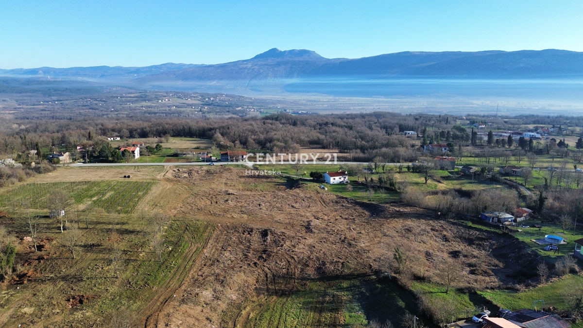LABIN, KRŠAN, VELIKO GRADBENO ZEMLJIŠČE