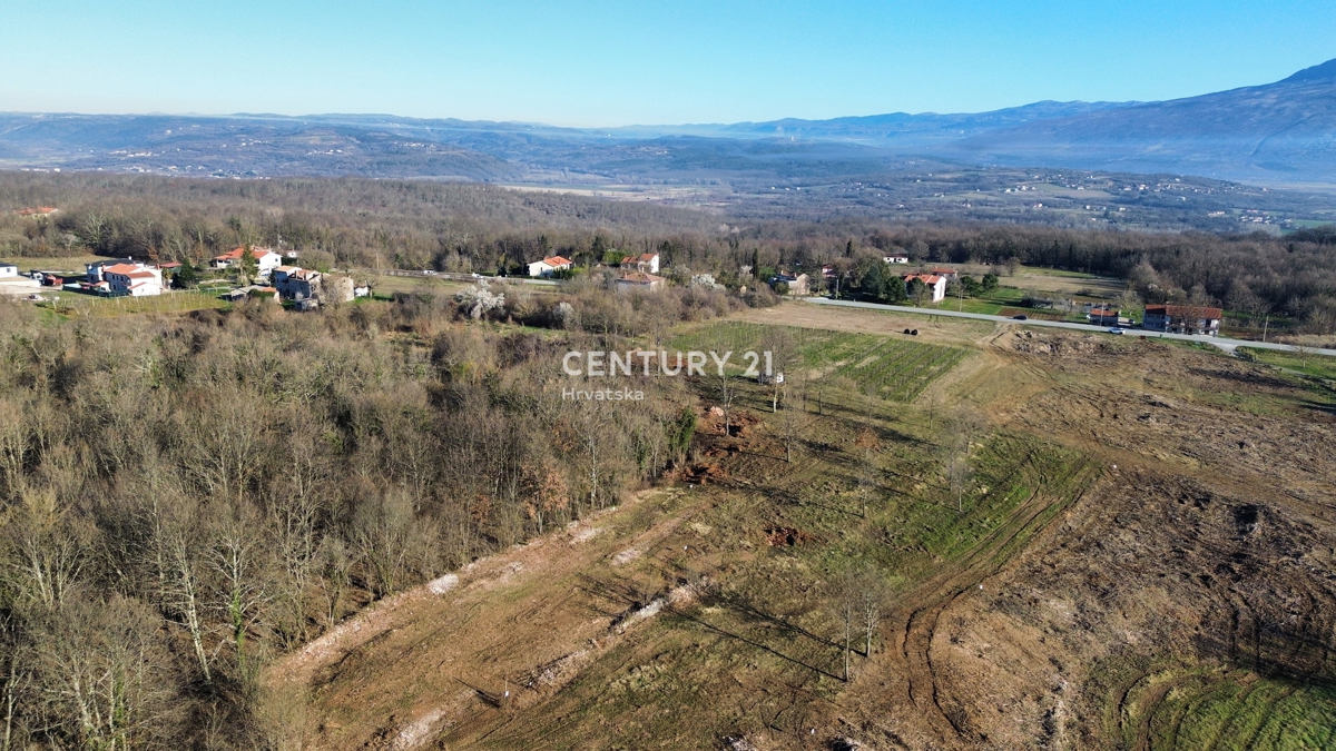 LABIN, KRŠAN, VELIKO GRADBENO ZEMLJIŠČE