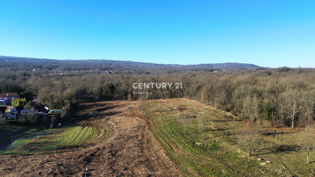 LABIN, KRŠAN, VELIKO GRADBENO ZEMLJIŠČE