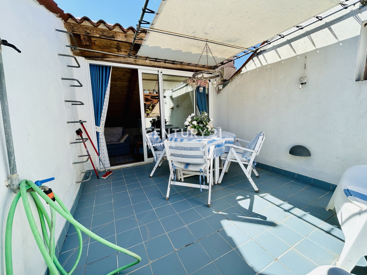 ROVINJ, CENTER, RENOVIRANO STANOVANJE NA VRHUNSKI LOKACIJI V SAMEM CENTRU ROVINJA