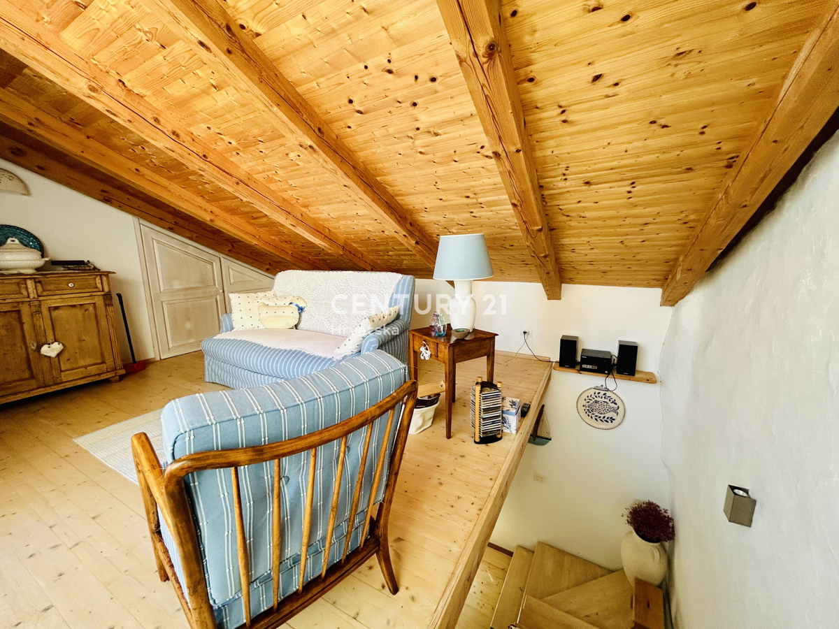 ROVINJ, CENTER, RENOVIRANO STANOVANJE NA VRHUNSKI LOKACIJI V SAMEM CENTRU ROVINJA