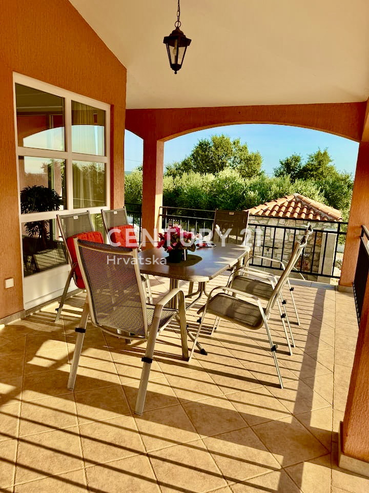 POREČ, OKOLICA, ODLIČNA HIŠA S POGLEDOM NA MORJE