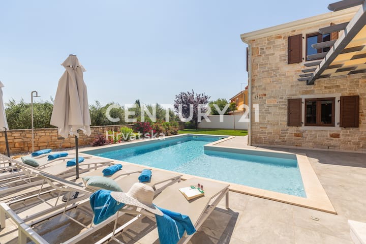 POREČ, VILA S BAZENOM