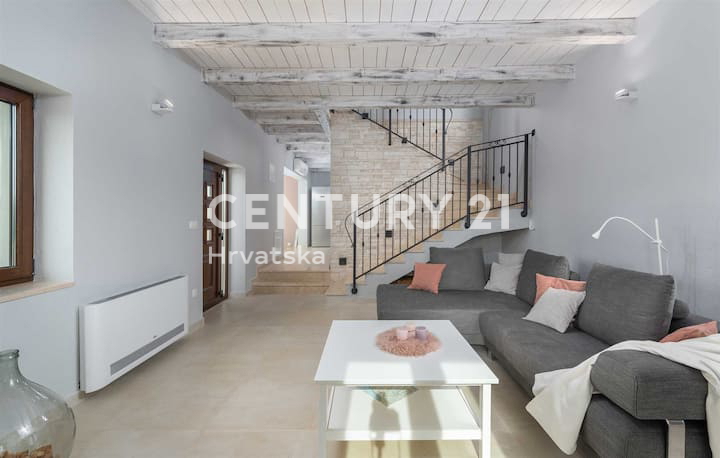 POREČ, VILA S BAZENOM