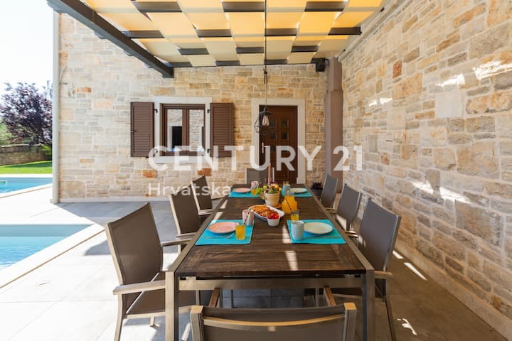 POREČ, VILA S BAZENOM