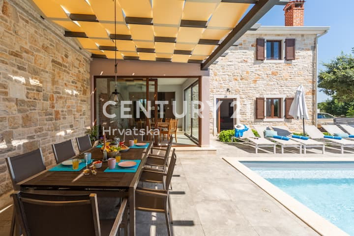 POREČ, VILA S BAZENOM