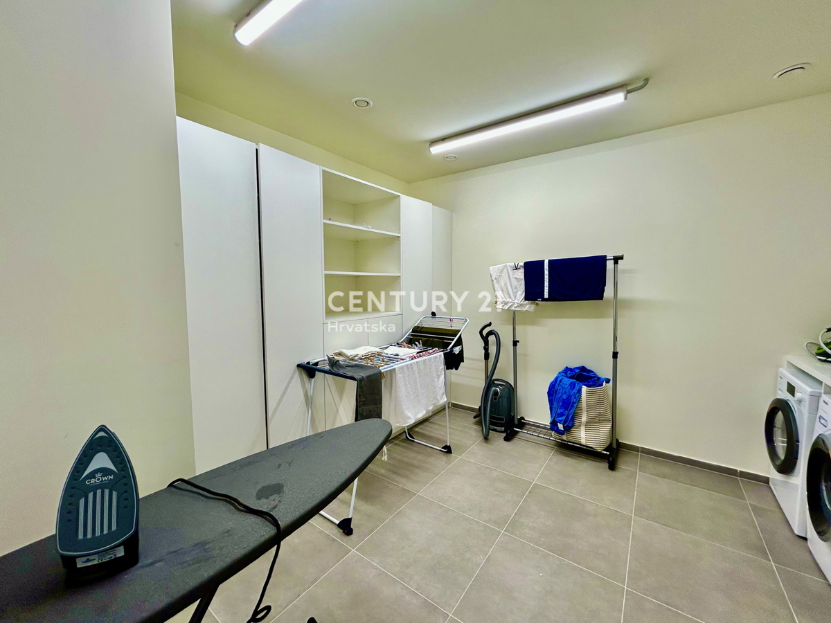 SAVUDRIJA, CRVENI VRH, PETRAM RESORT VILA S PANORAMSKIM POGLEDOM NA MORJE