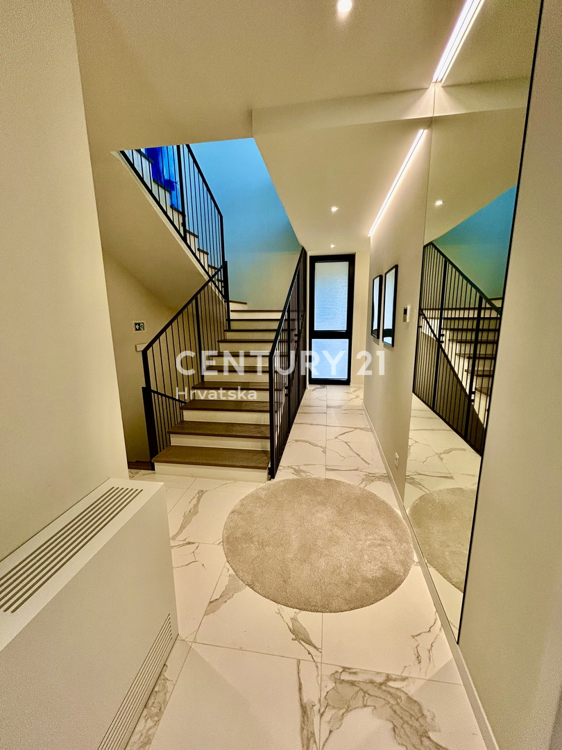 SAVUDRIJA, CRVENI VRH, PETRAM RESORT VILA S PANORAMSKIM POGLEDOM NA MORJE