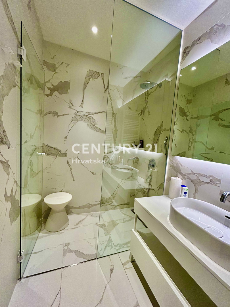 SAVUDRIJA, CRVENI VRH, PETRAM RESORT VILA S PANORAMSKIM POGLEDOM NA MORJE