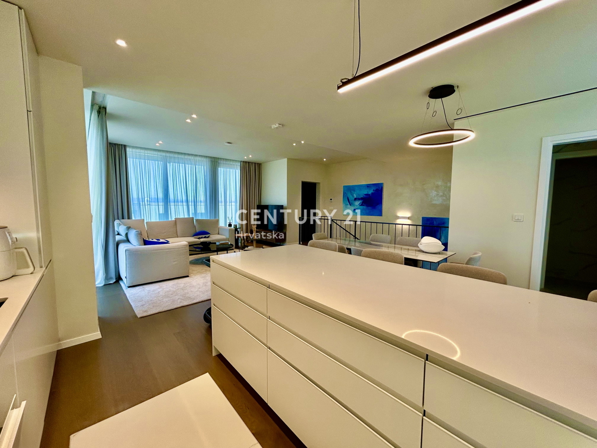 SAVUDRIJA, CRVENI VRH, PETRAM RESORT VILA S PANORAMSKIM POGLEDOM NA MORJE