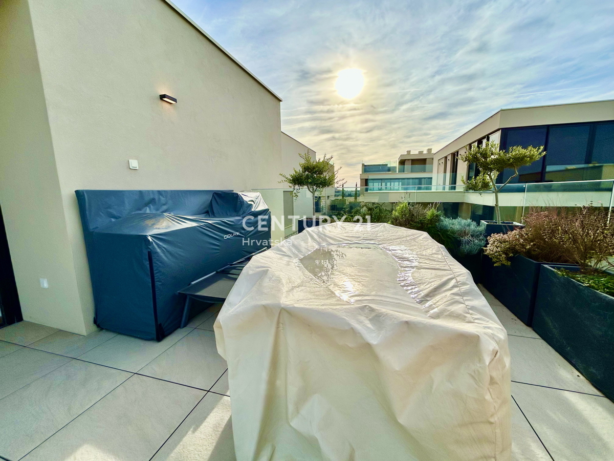 SAVUDRIJA, CRVENI VRH, PETRAM RESORT VILA S PANORAMSKIM POGLEDOM NA MORJE