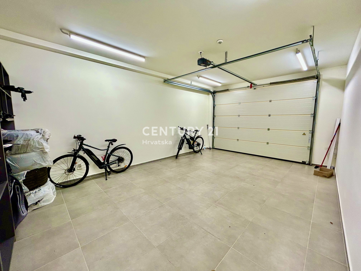 SAVUDRIJA, CRVENI VRH, PETRAM RESORT VILA S PANORAMSKIM POGLEDOM NA MORJE