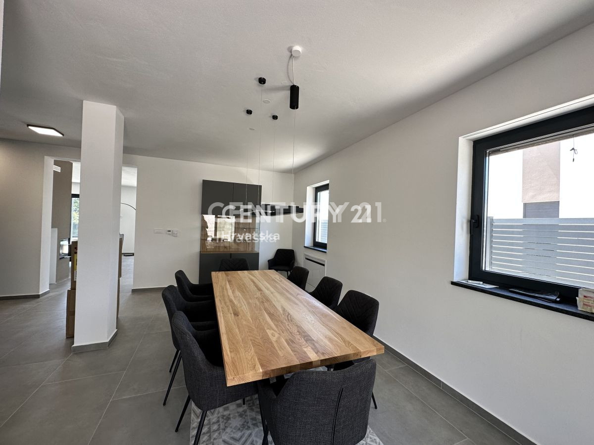 Prodaja, hiša, samostojna, Istarska županija, Svetvinčenat