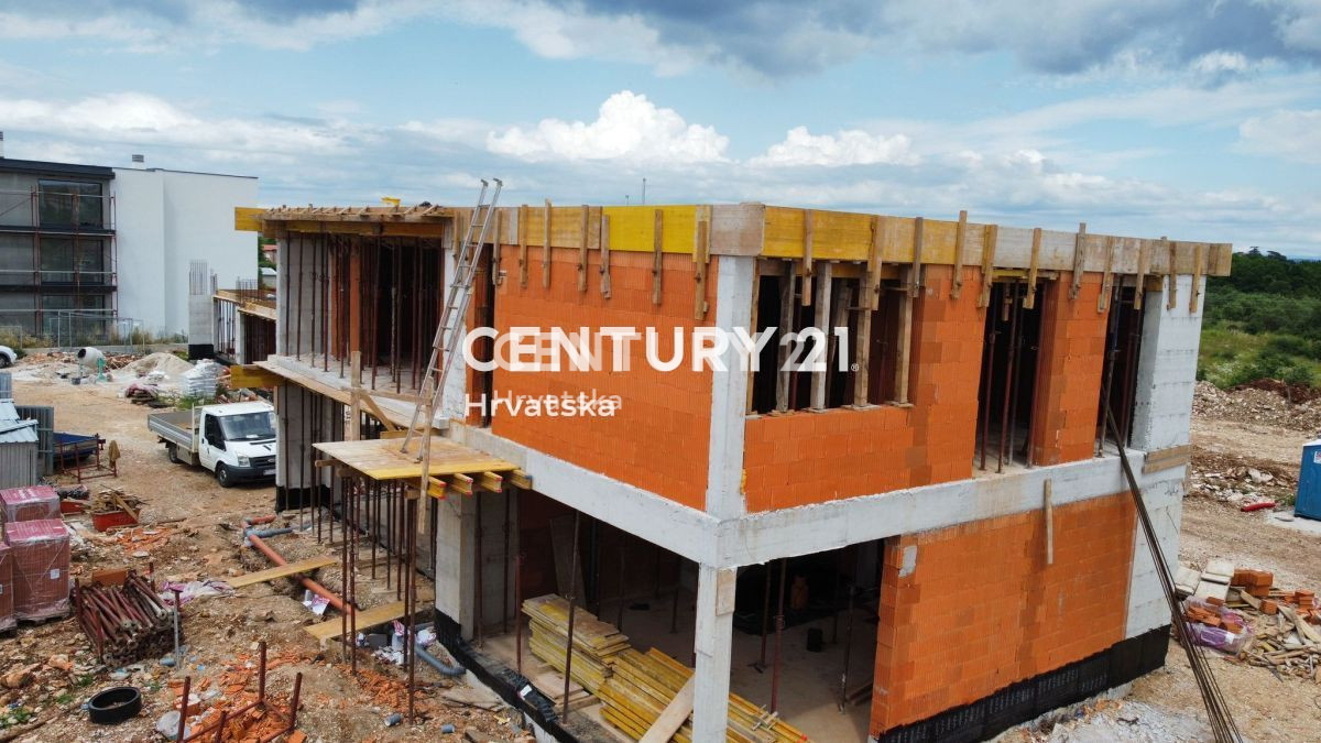 Prodaja, dvojna hiša, Istarska županija, Umag