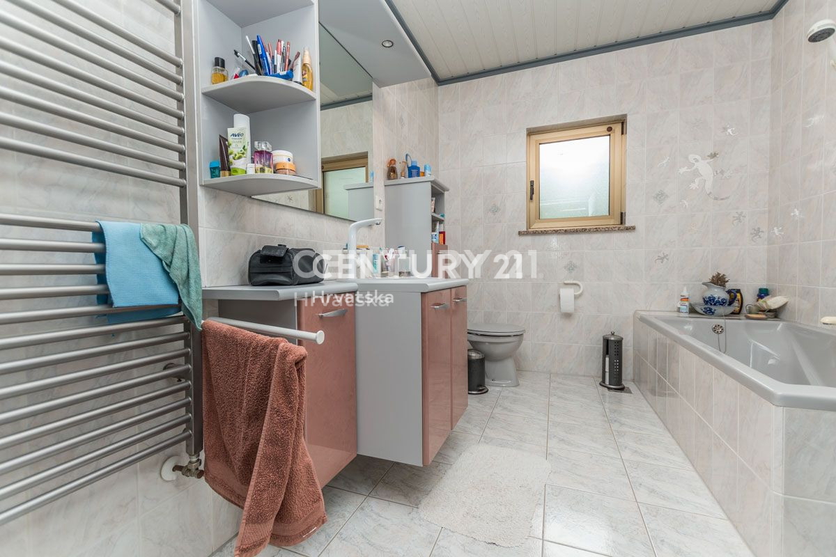 Prodaja, hiša, samostojna, Istarska županija, Sveti Lovreč