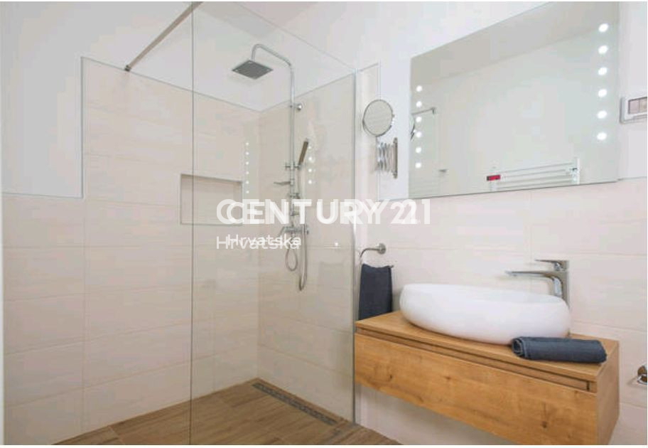 Prodaja, hiša, samostojna, Istarska županija, Pula