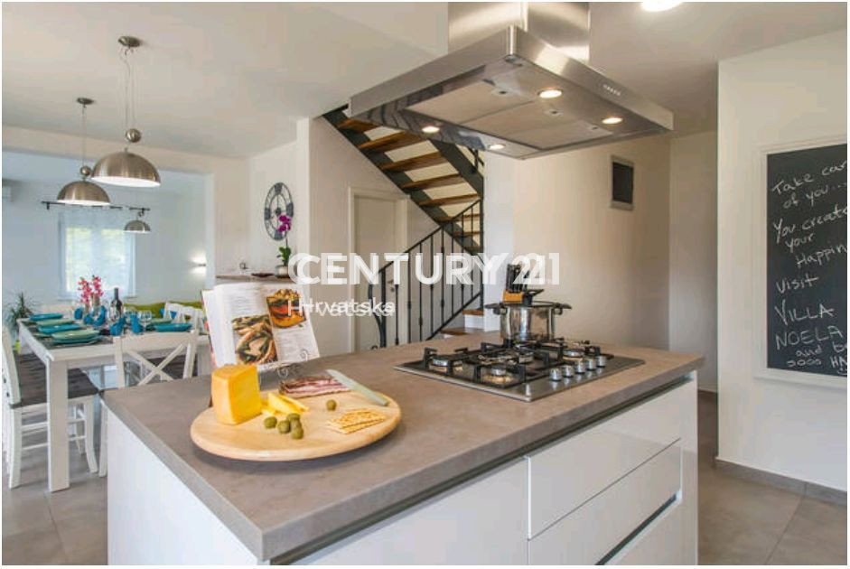 Prodaja, hiša, samostojna, Istarska županija, Pula