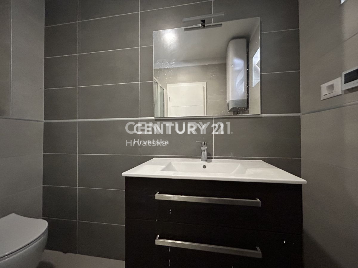 Prodaja, stanovanje, 2,5-sobno (2S+DB), Istarska županija, Umag