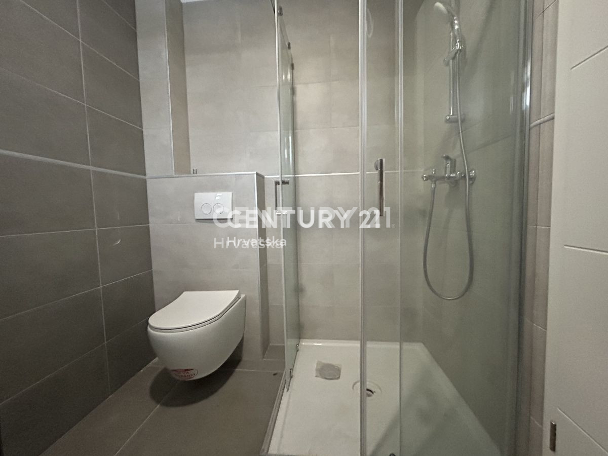 Prodaja, stanovanje, 2,5-sobno (2S+DB), Istarska županija, Umag