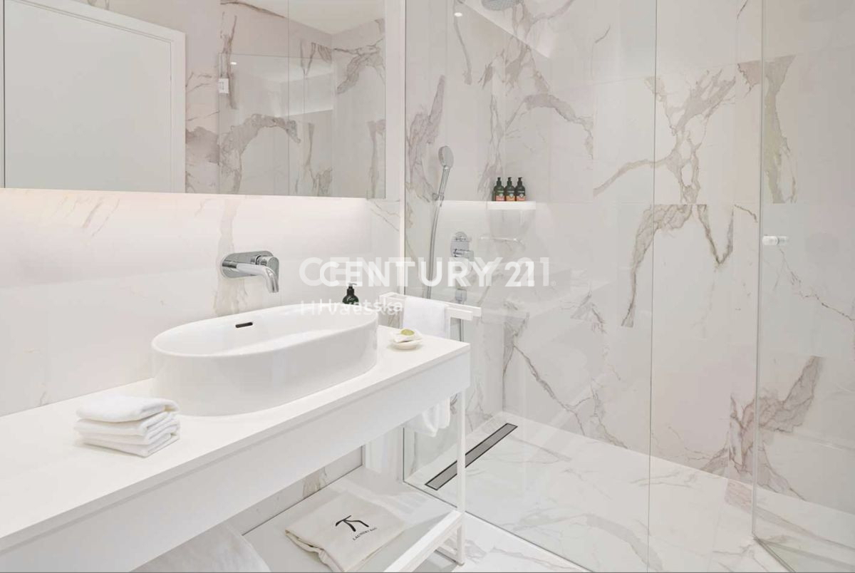 Prodaja, stanovanje, 3-prostorsko, Istarska županija, Umag